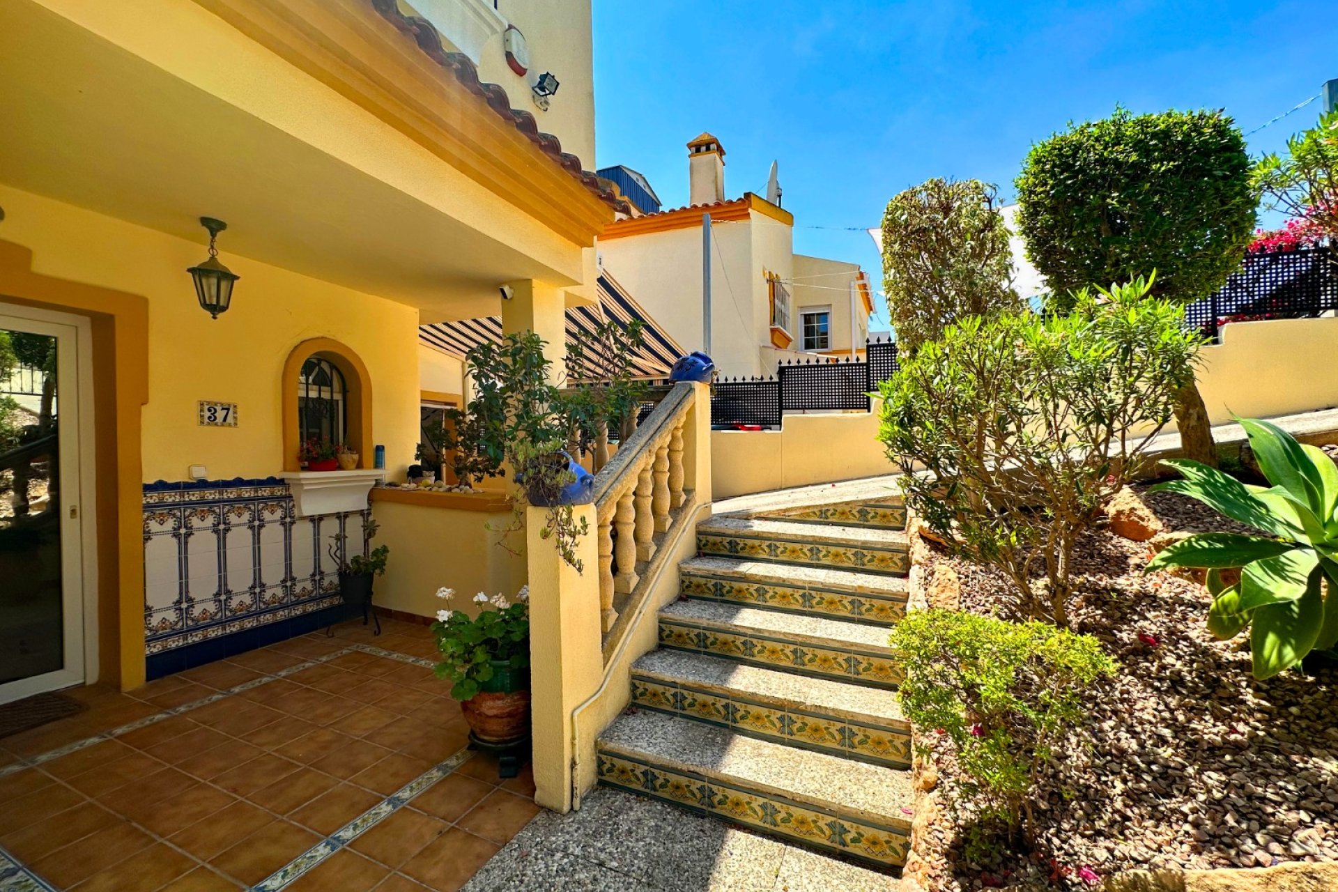 Herverkoop - Villa -
Orihuela Costa - Costa Blanca