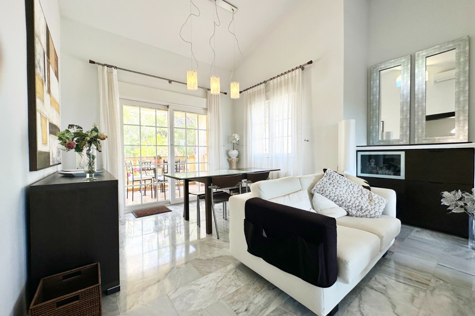 Herverkoop - Villa -
Orihuela Costa - Costa Blanca