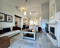 Herverkoop - Villa -
Orihuela Costa - Costa Blanca
