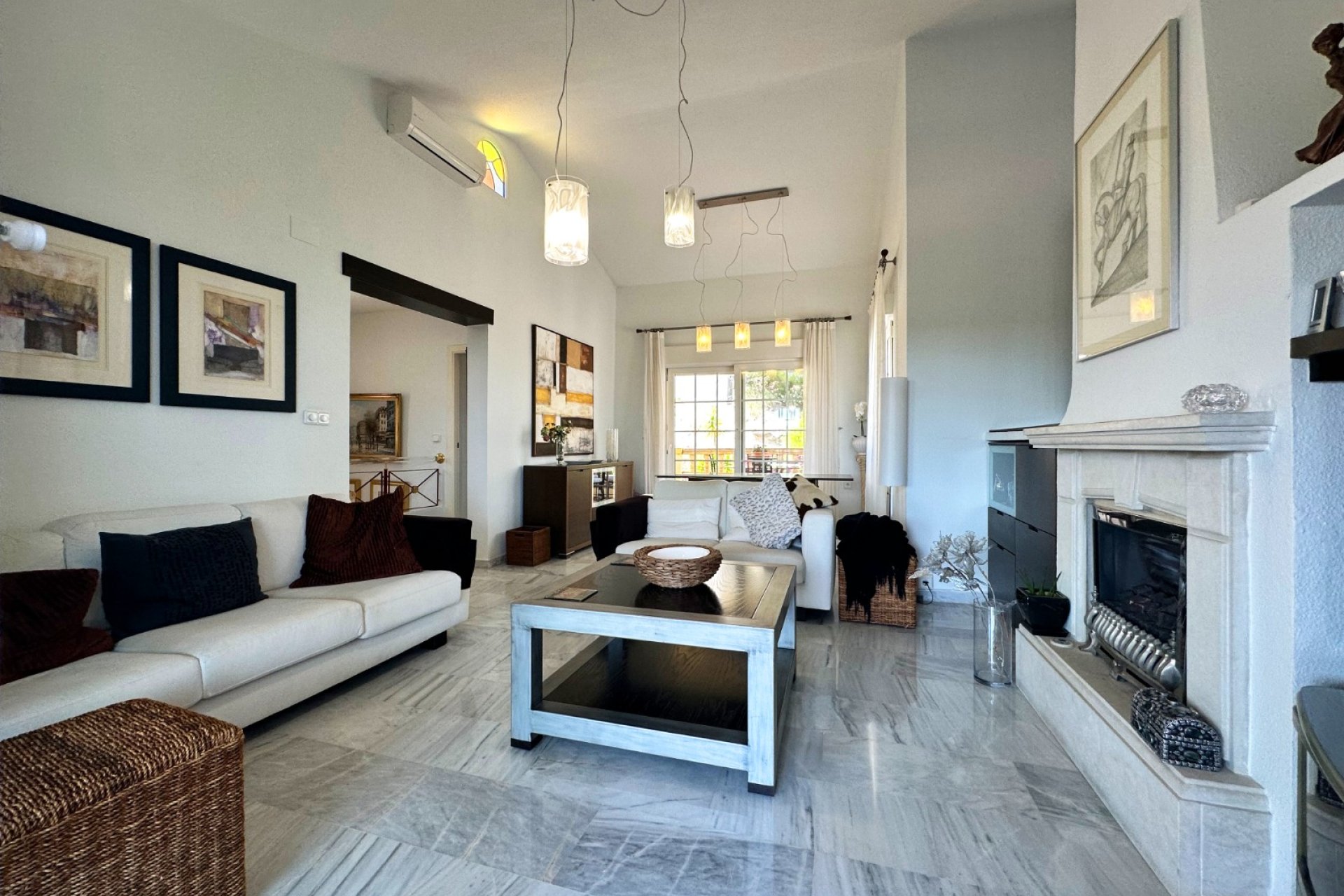 Herverkoop - Villa -
Orihuela Costa - Costa Blanca