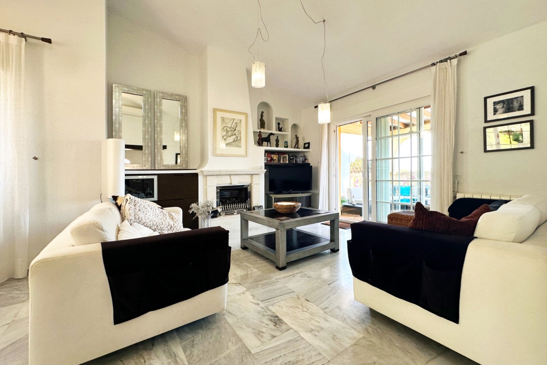 Herverkoop - Villa -
Orihuela Costa - Costa Blanca