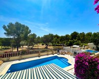 Herverkoop - Villa -
Orihuela Costa - Costa Blanca