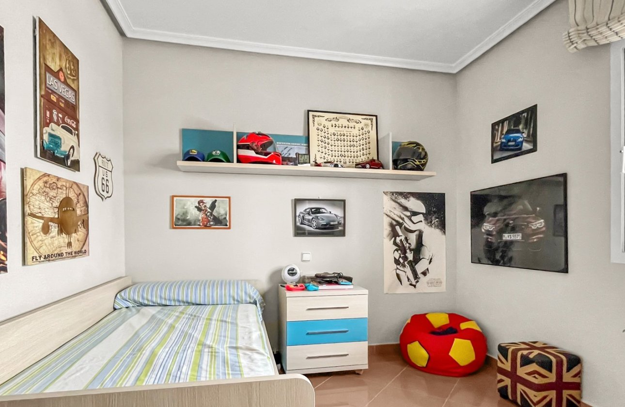 Herverkoop - Villa -
Orihuela Costa - Costa Blanca