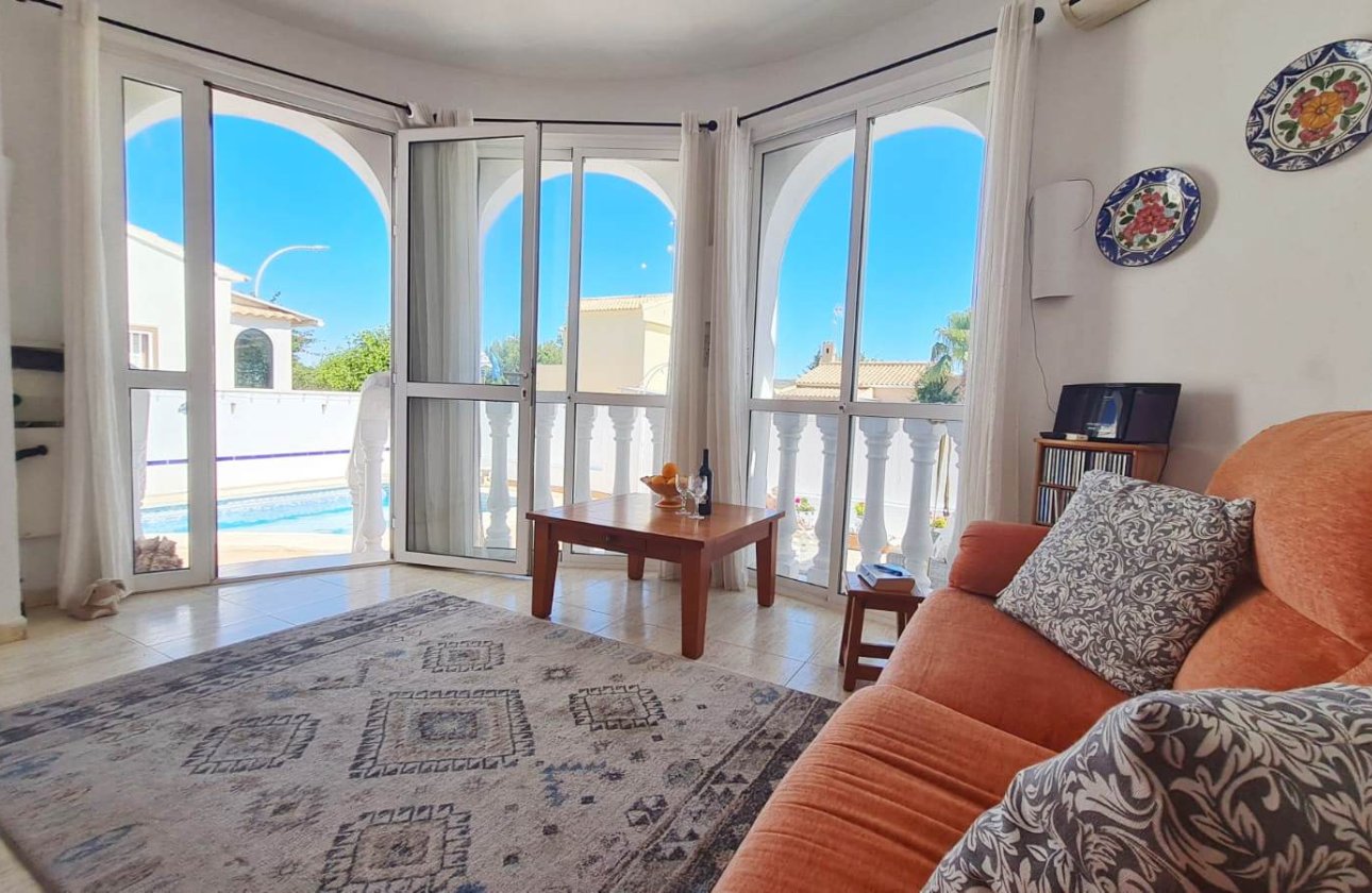 Herverkoop - Villa -
Orihuela Costa - Costa Blanca