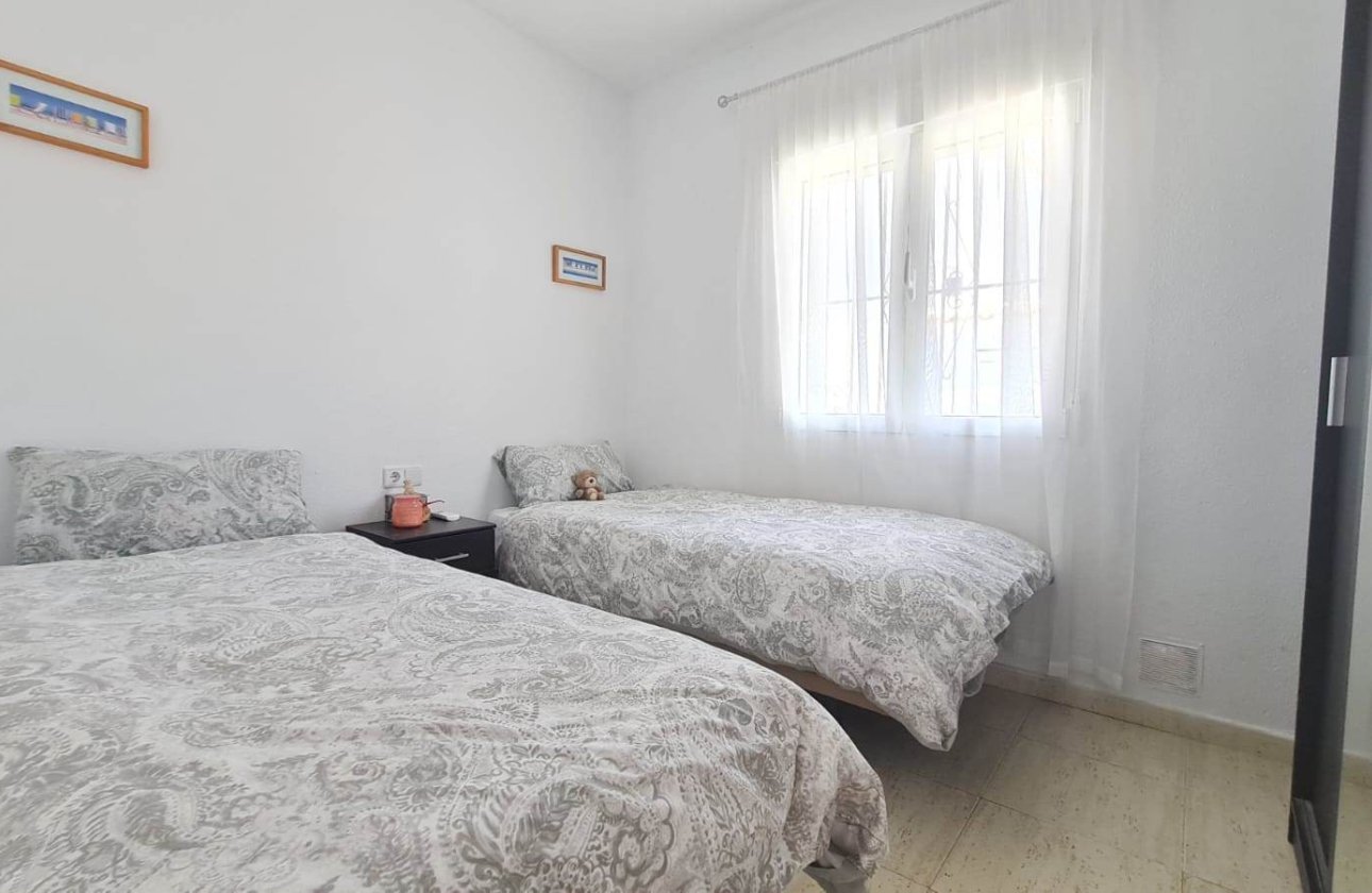 Herverkoop - Villa -
Orihuela Costa - Costa Blanca
