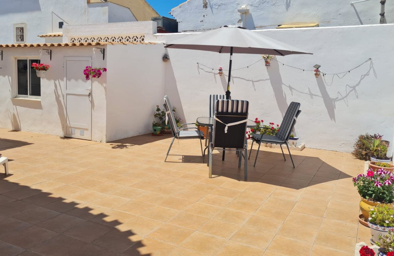 Herverkoop - Villa -
Orihuela Costa - Costa Blanca