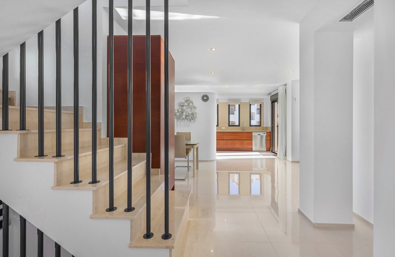 Herverkoop - Villa -
Orihuela Costa - Costa Blanca