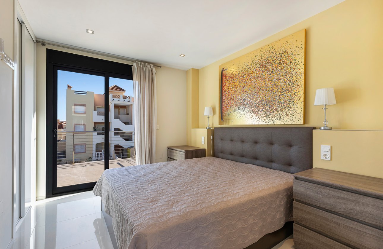 Herverkoop - Villa -
Orihuela Costa - Costa Blanca