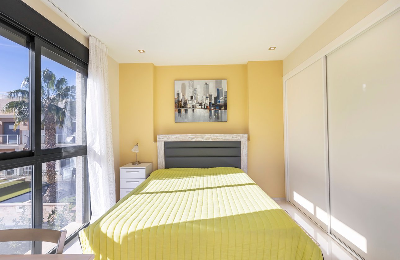 Herverkoop - Villa -
Orihuela Costa - Costa Blanca