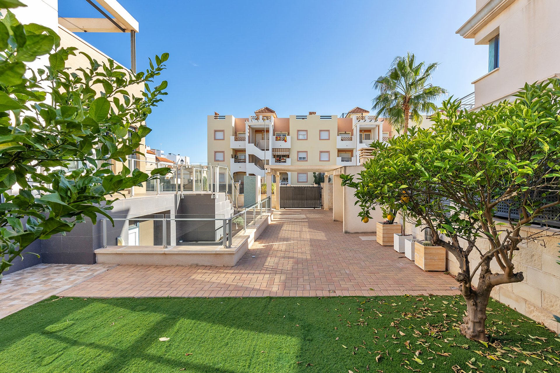 Herverkoop - Villa -
Orihuela Costa - Costa Blanca