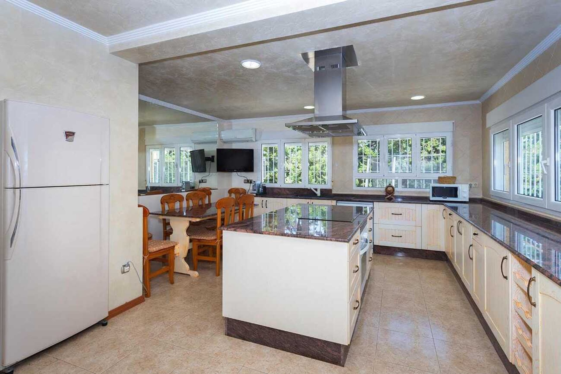 Herverkoop - Villa -
Orihuela Costa - Costa Blanca