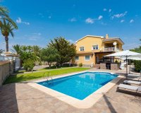 Herverkoop - Villa -
Orihuela Costa - Costa Blanca