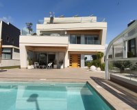 Herverkoop - Villa -
Orihuela Costa - Costa Blanca