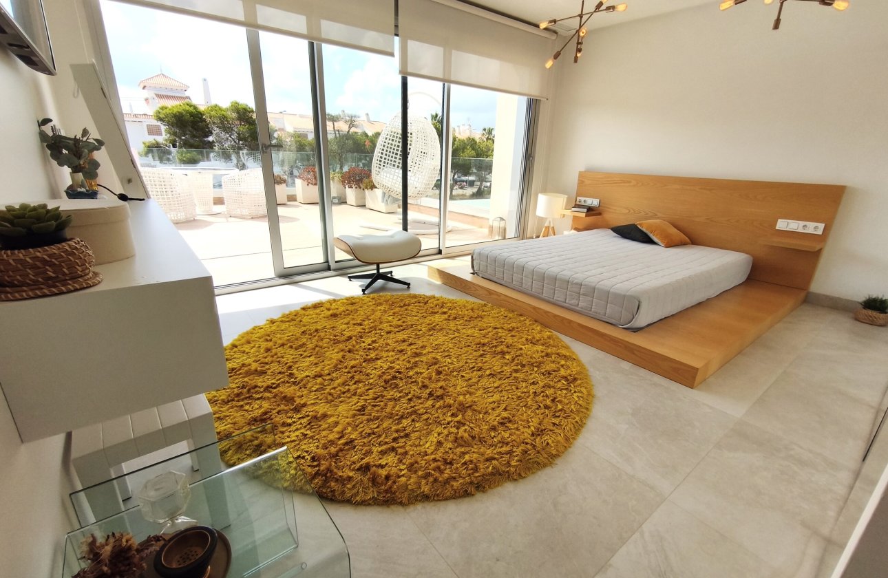 Herverkoop - Villa -
Orihuela Costa - Costa Blanca