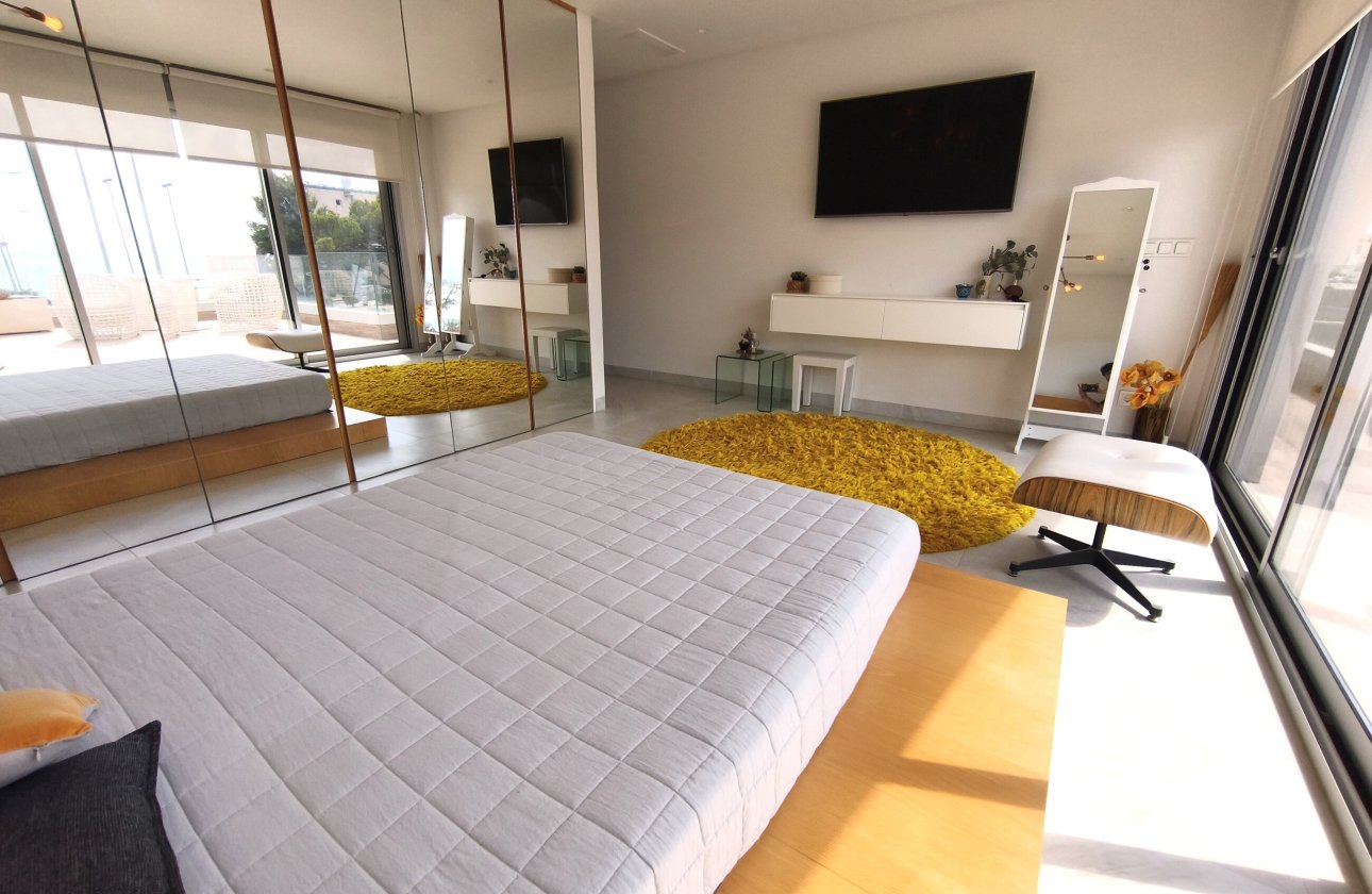 Herverkoop - Villa -
Orihuela Costa - Costa Blanca