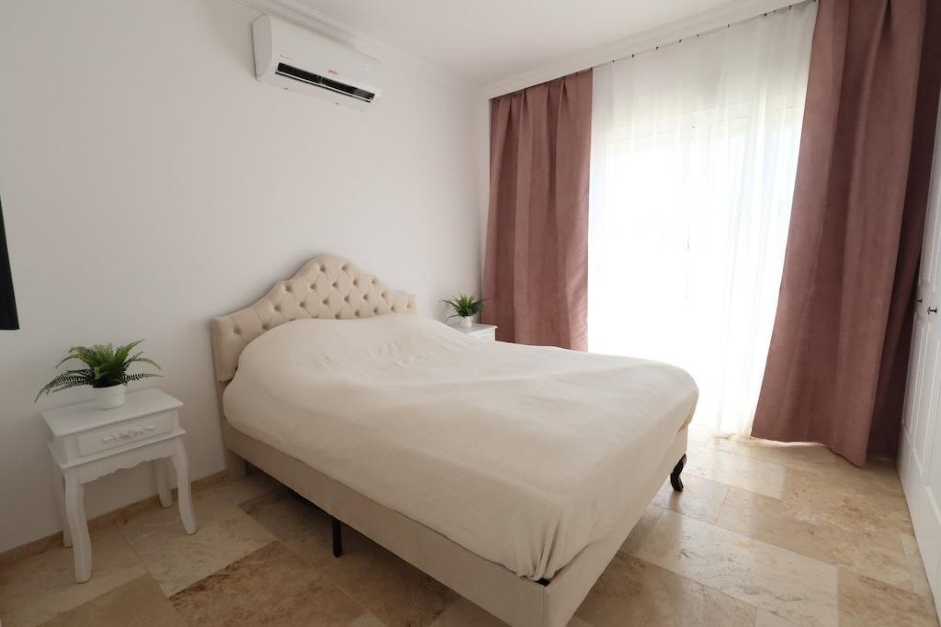 Herverkoop - Villa -
Orihuela Costa - Costa Blanca