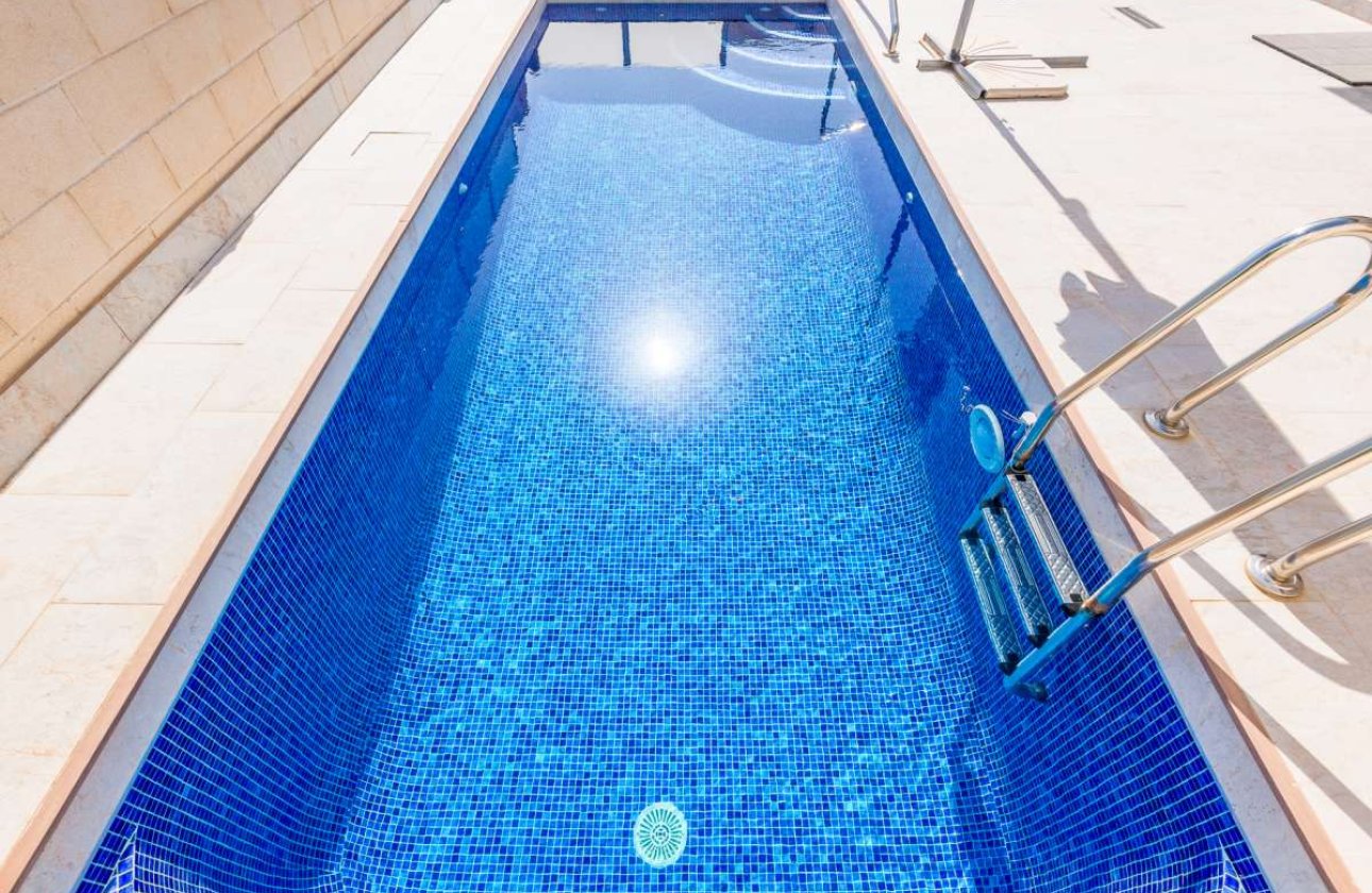 Herverkoop - Villa -
Orihuela Costa - Costa Blanca