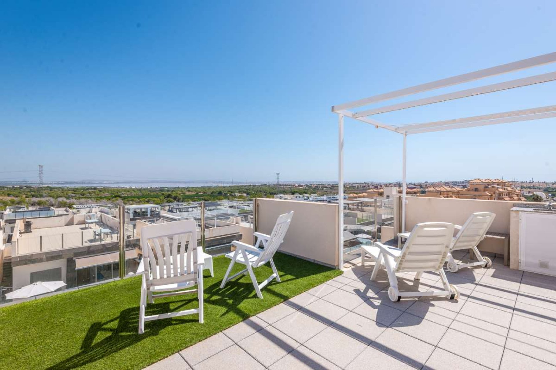 Herverkoop - Villa -
Orihuela Costa - Costa Blanca