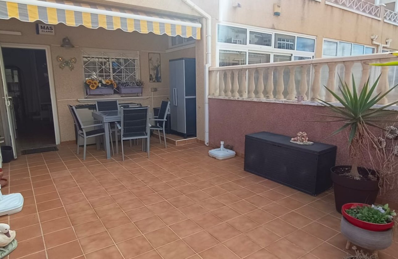 Herverkoop - Villa -
Orihuela Costa - Costa Blanca