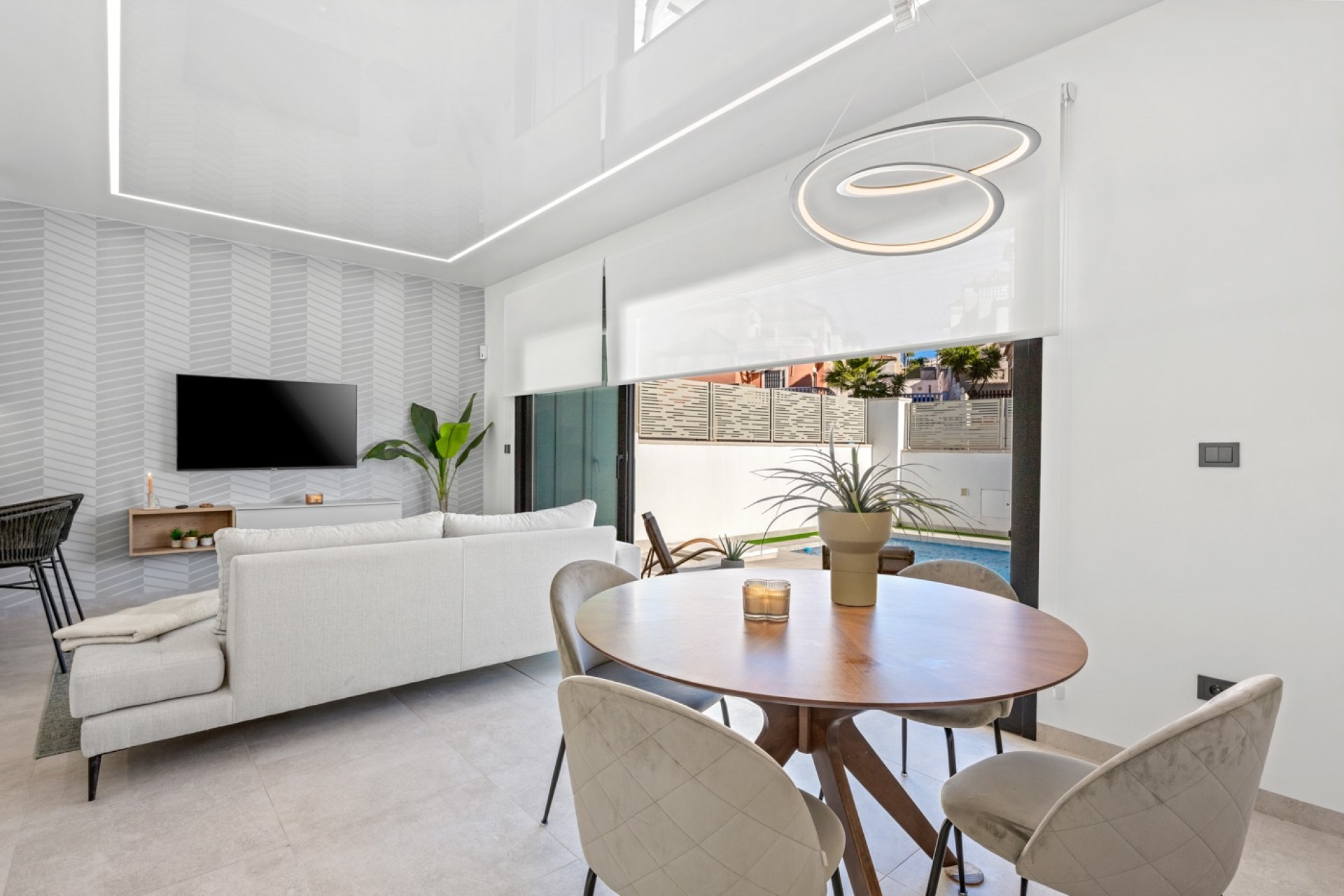Herverkoop - Villa -
Orihuela Costa - Costa Blanca