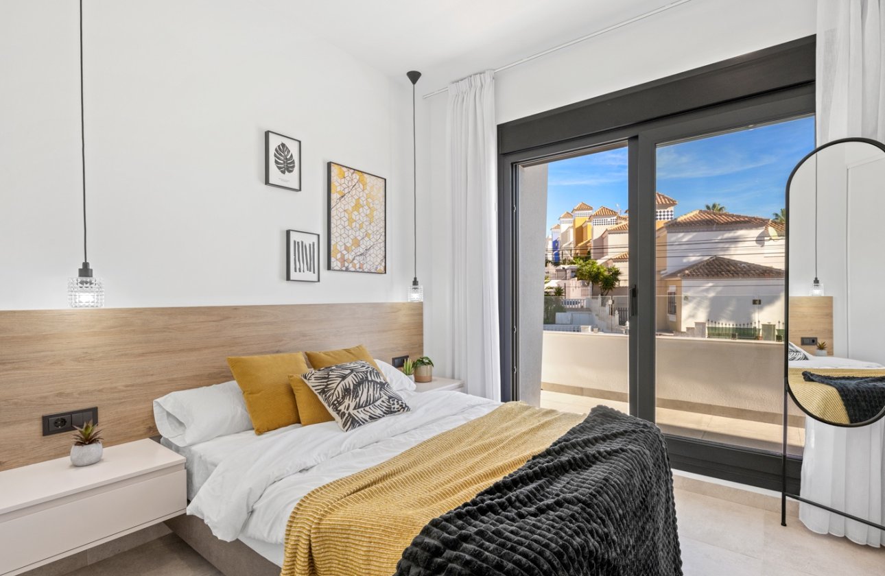 Herverkoop - Villa -
Orihuela Costa - Costa Blanca