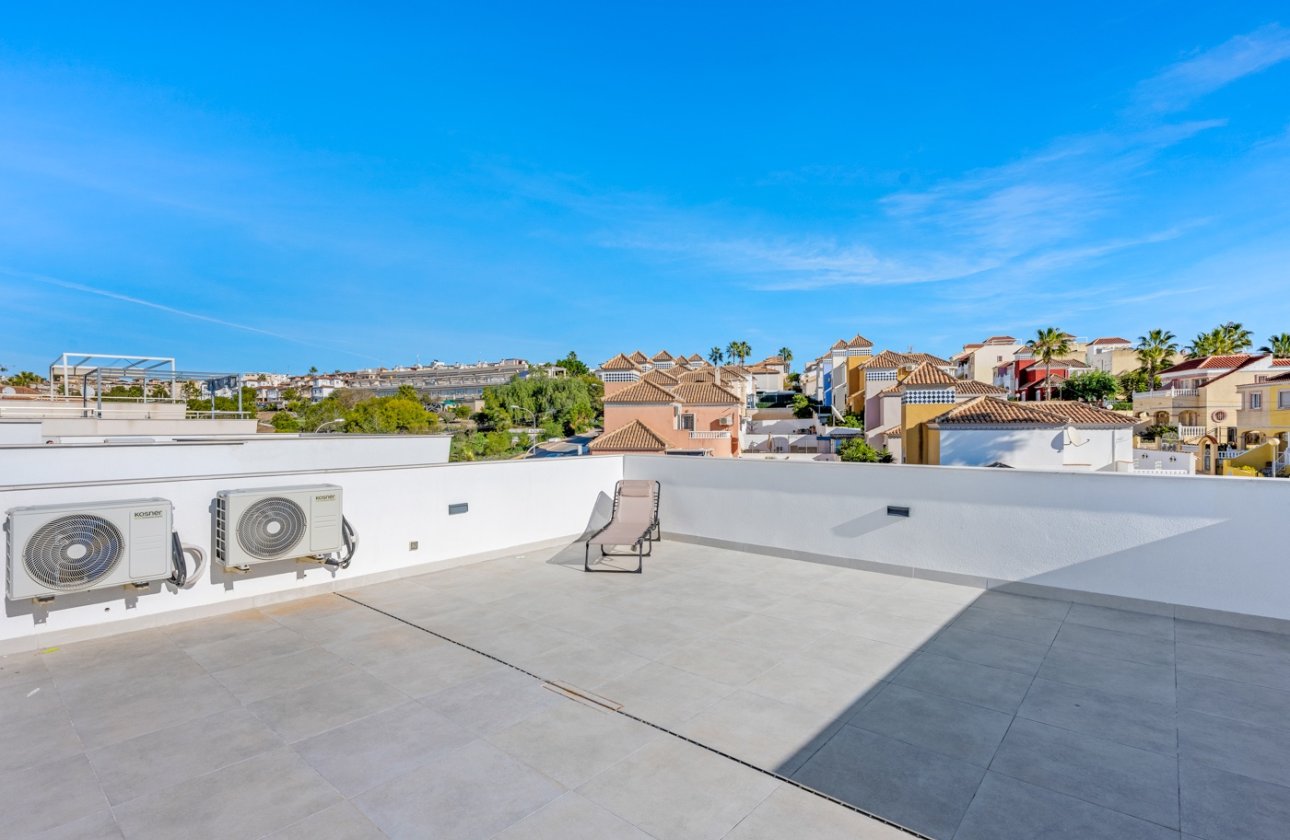Herverkoop - Villa -
Orihuela Costa - Costa Blanca