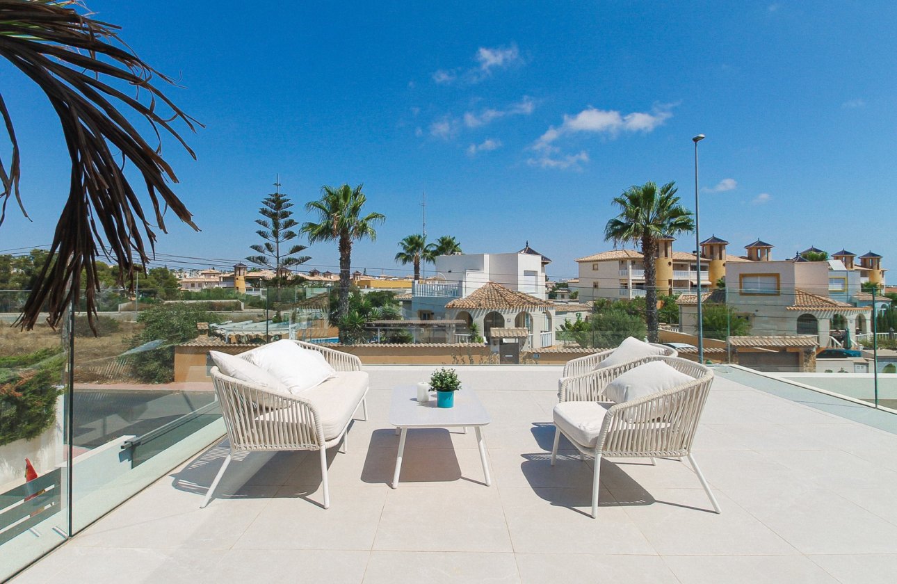 Herverkoop - Villa -
Orihuela Costa - Costa Blanca