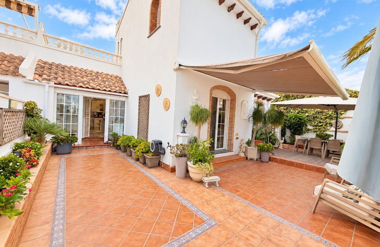 Herverkoop - Villa -
Orihuela Costa - Costa Blanca