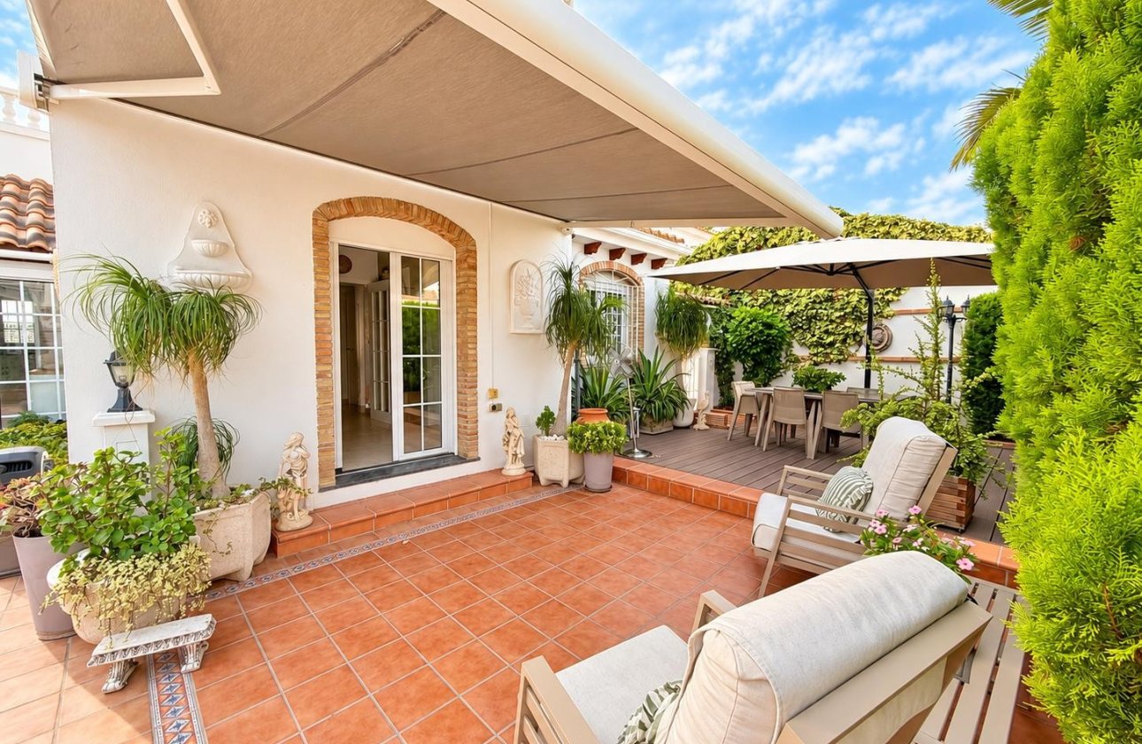 Herverkoop - Villa -
Orihuela Costa - Costa Blanca