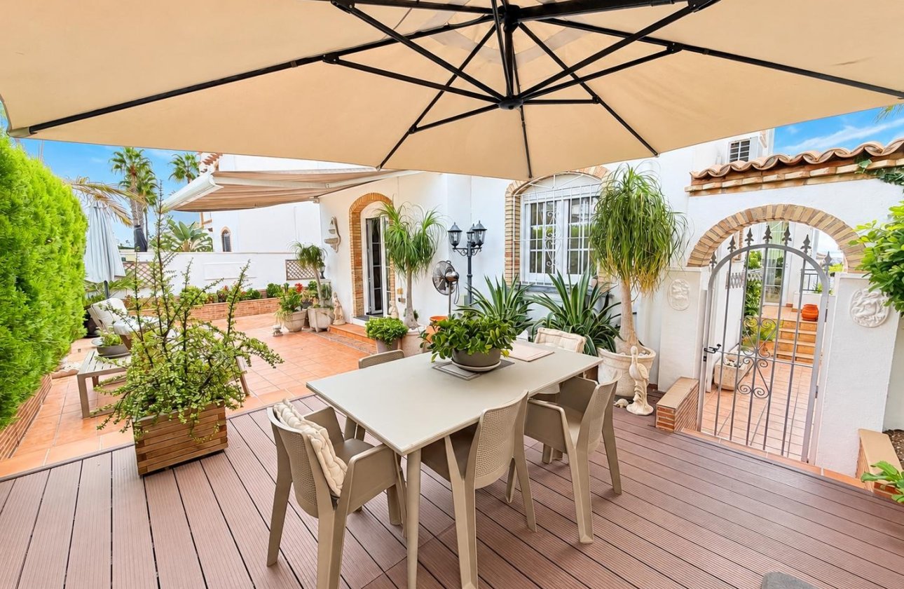 Herverkoop - Villa -
Orihuela Costa - Costa Blanca