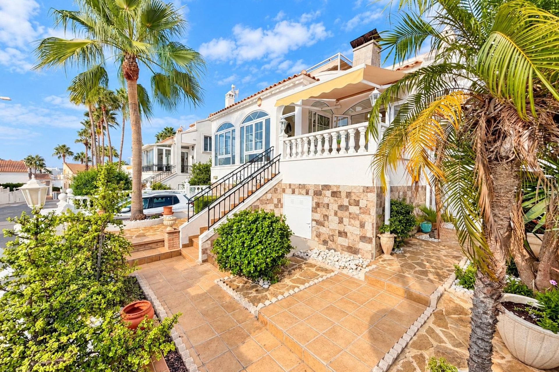 Herverkoop - Villa -
Orihuela Costa - Costa Blanca