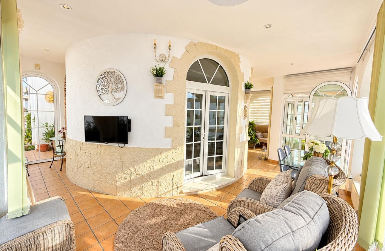 Herverkoop - Villa -
Orihuela Costa - Costa Blanca