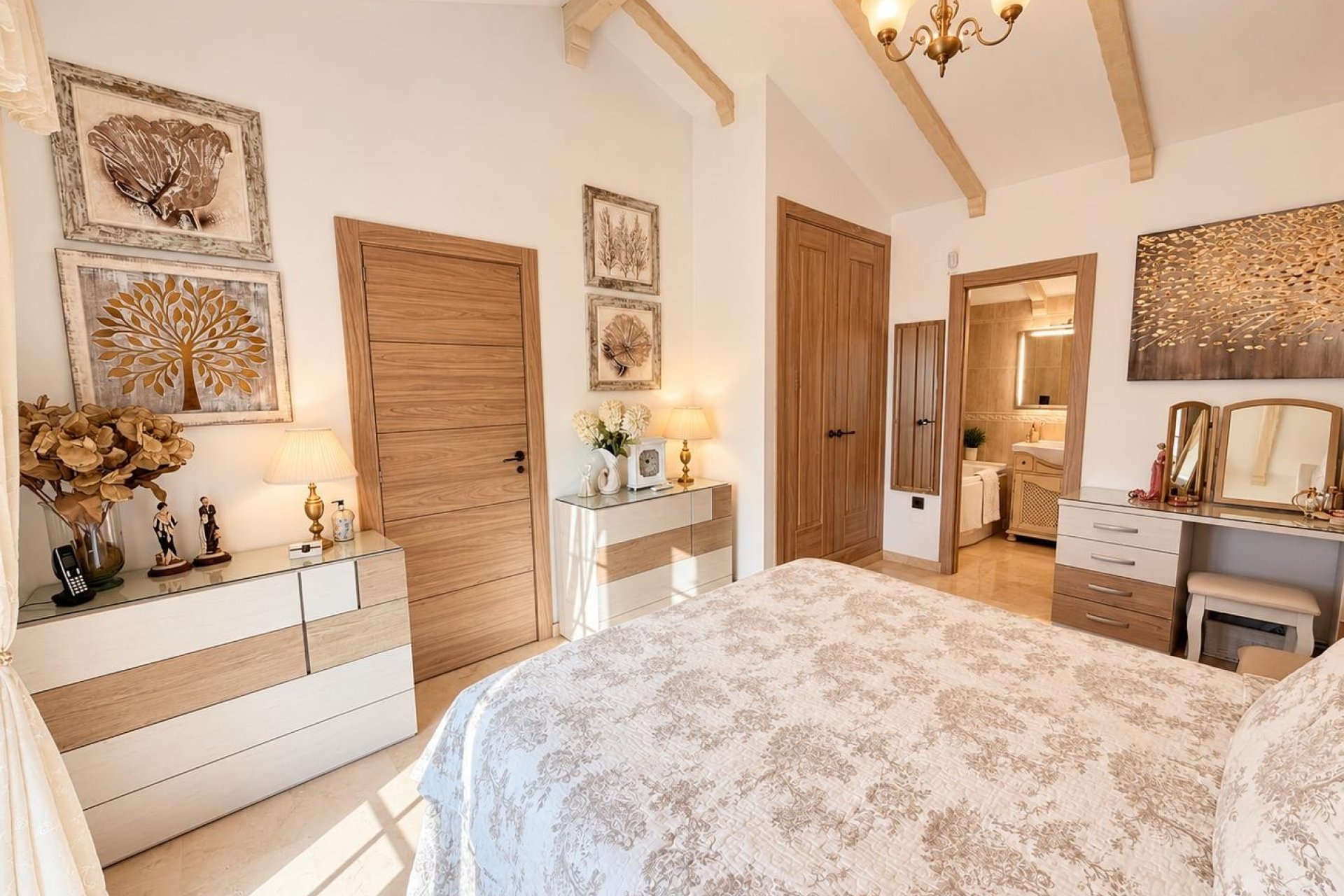 Herverkoop - Villa -
Orihuela Costa - Costa Blanca