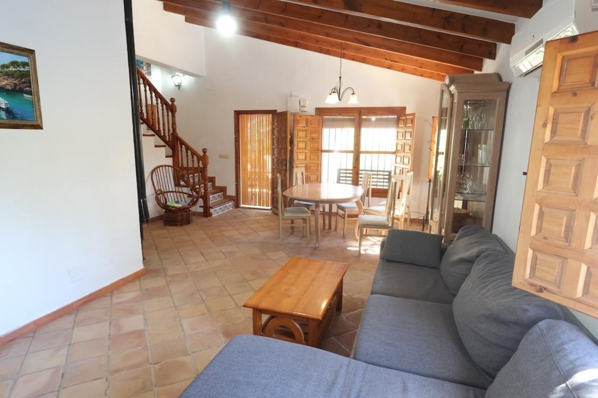 Herverkoop - Villa -
Orihuela Costa - Costa Blanca