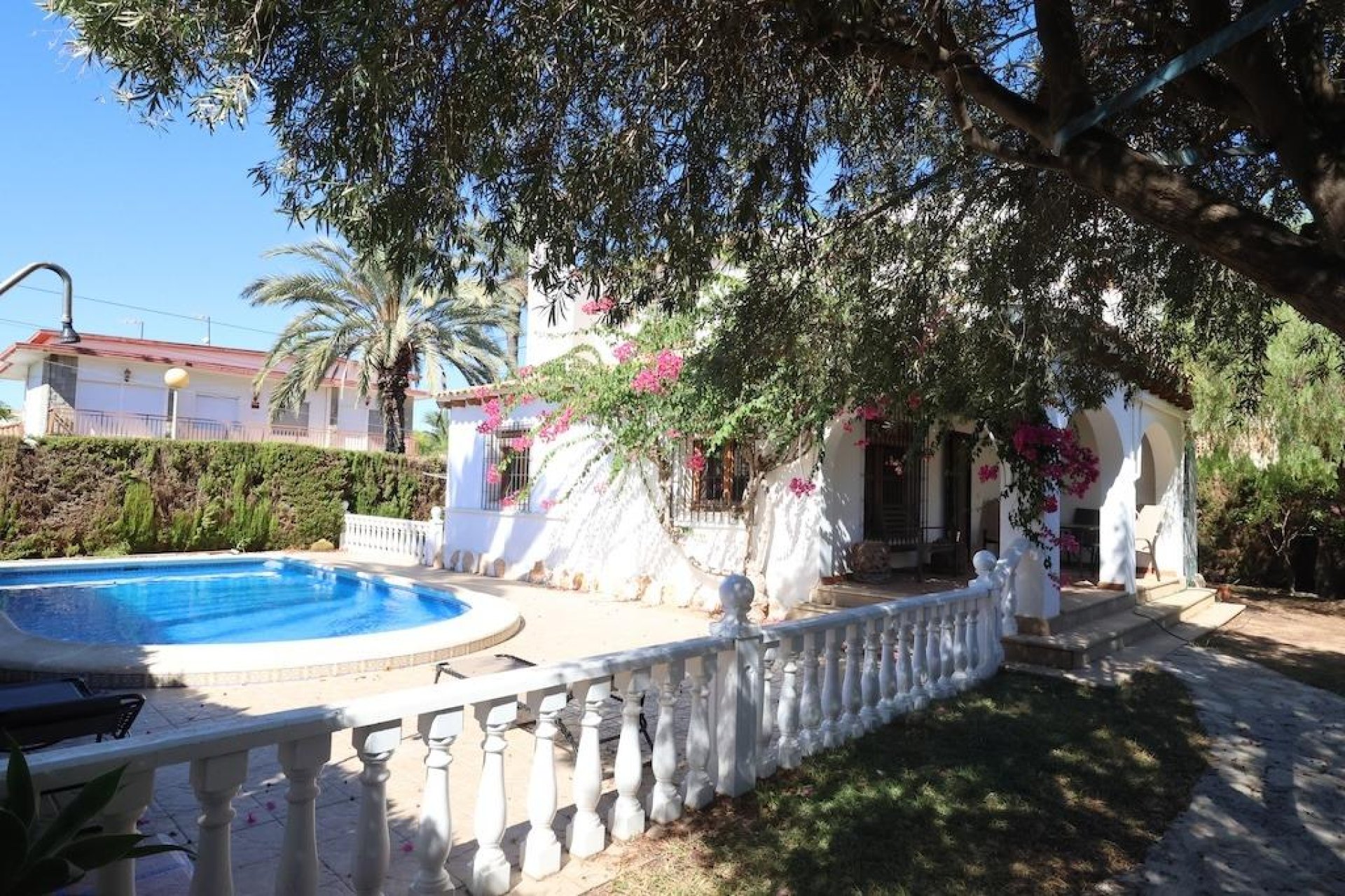 Herverkoop - Villa -
Orihuela Costa - Costa Blanca