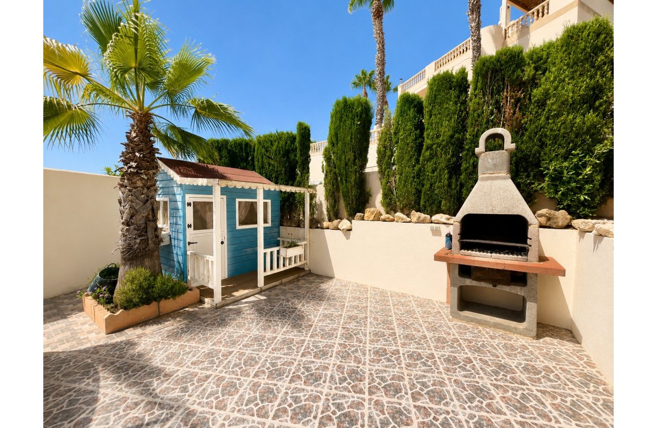 Herverkoop - Villa -
Orihuela Costa - Costa Blanca
