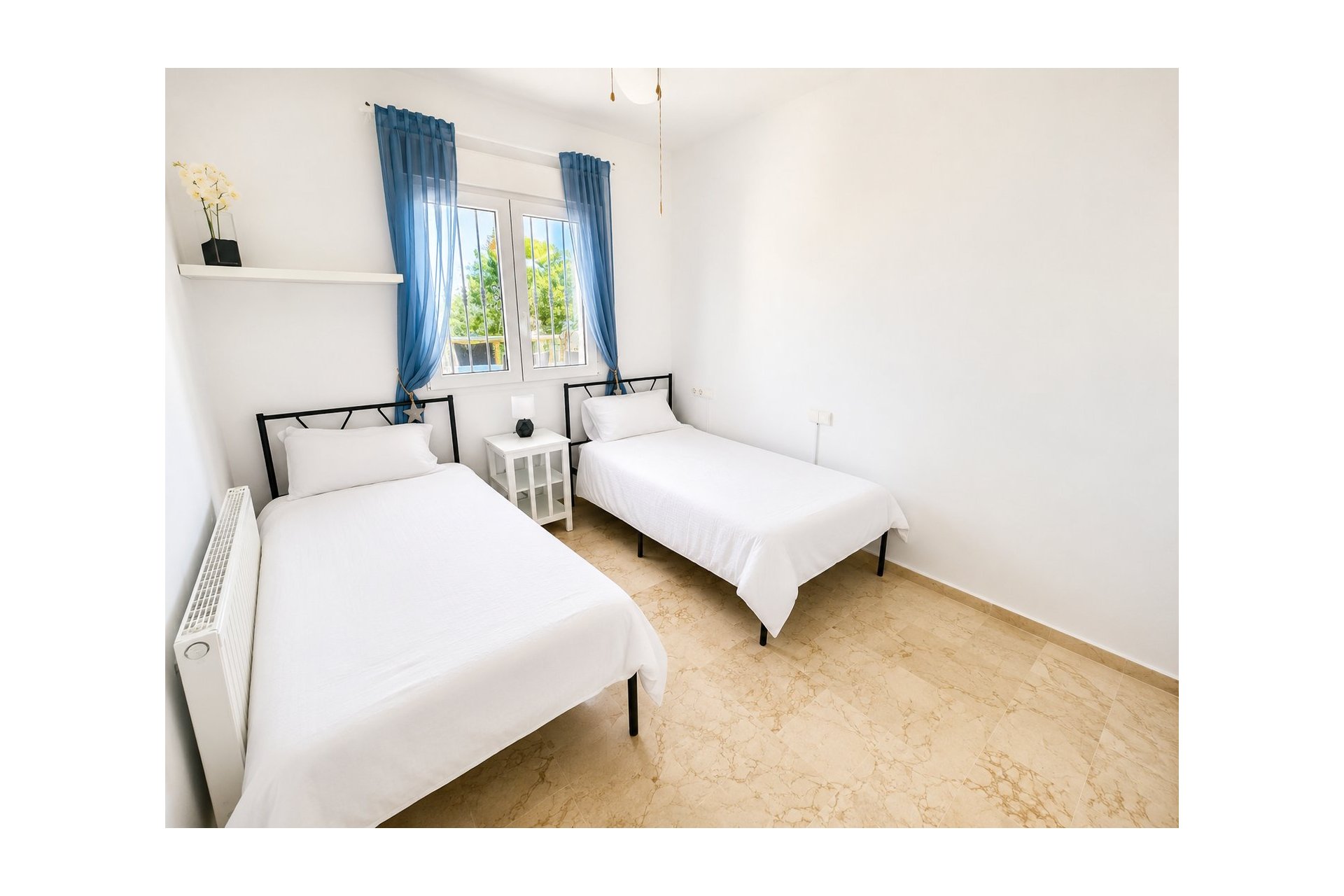 Herverkoop - Villa -
Orihuela Costa - Costa Blanca