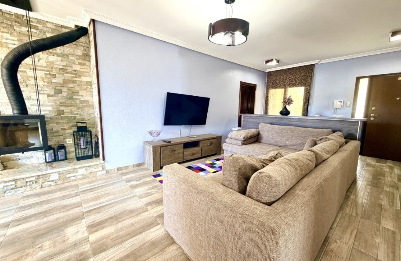 Herverkoop - Villa -
Orihuela Costa - Costa Blanca