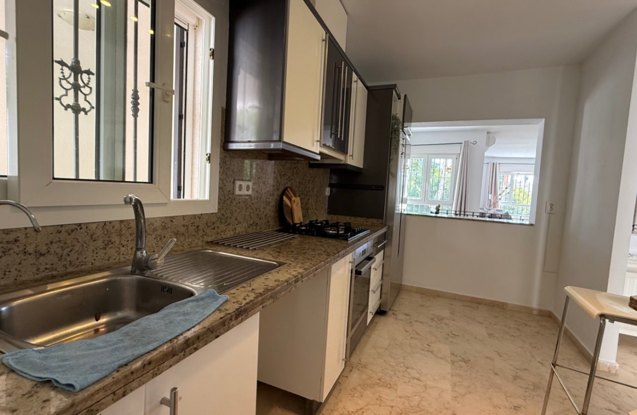 Herverkoop - Villa -
Orihuela Costa - Costa Blanca