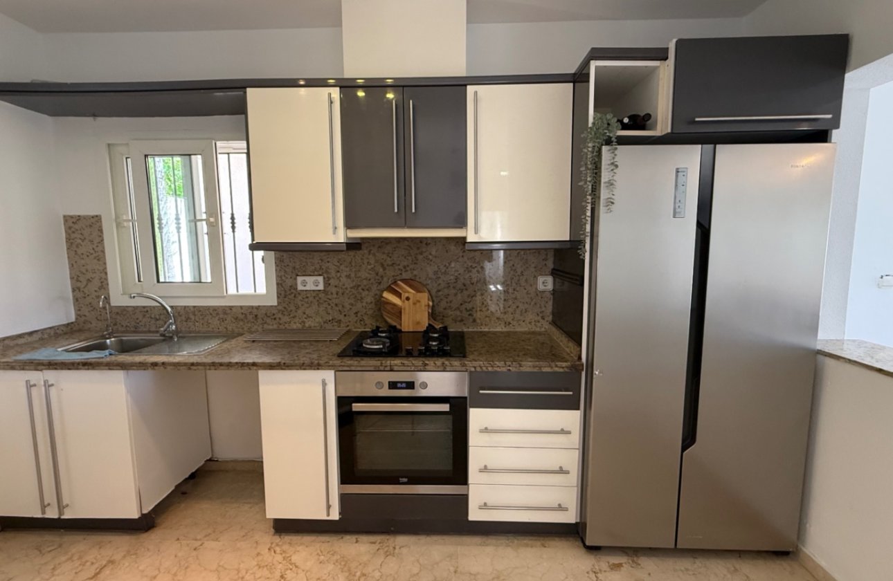 Herverkoop - Villa -
Orihuela Costa - Costa Blanca