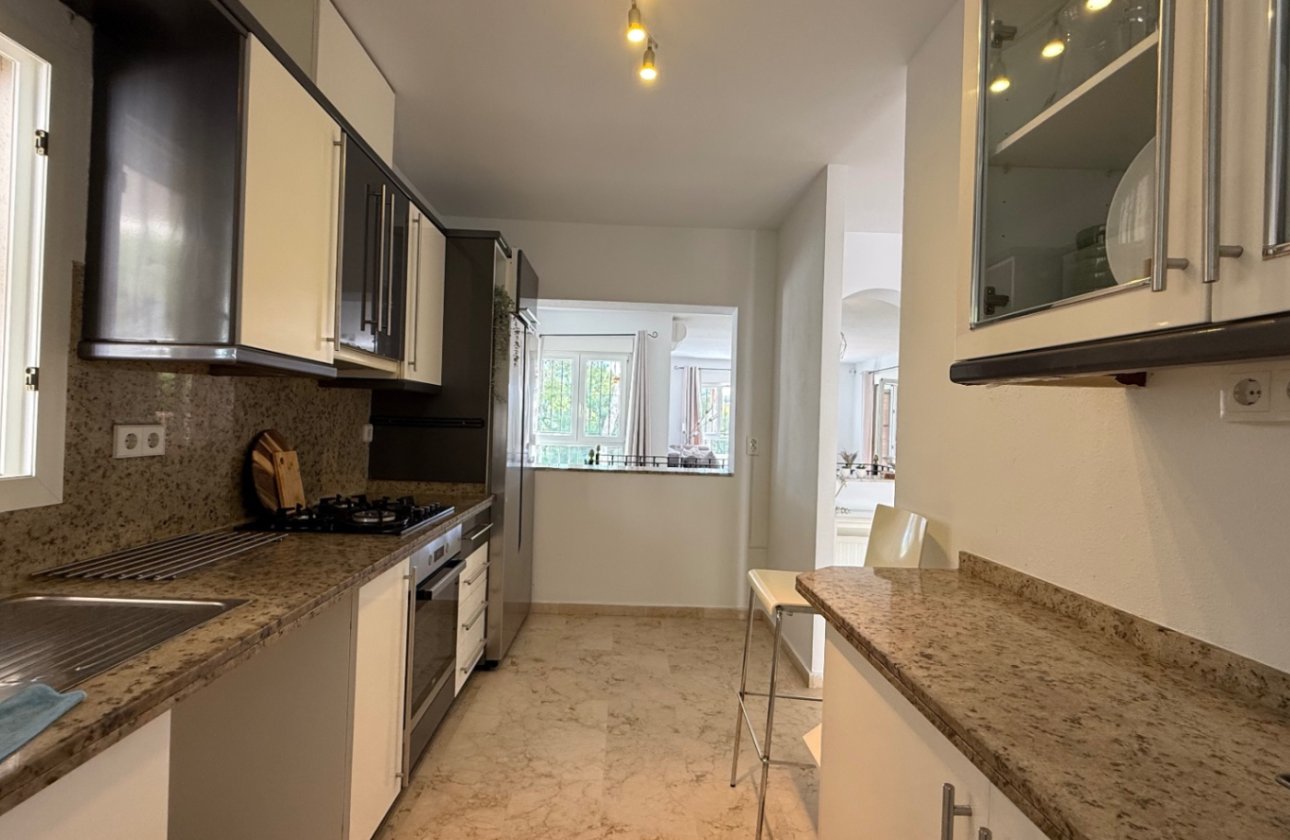 Herverkoop - Villa -
Orihuela Costa - Costa Blanca