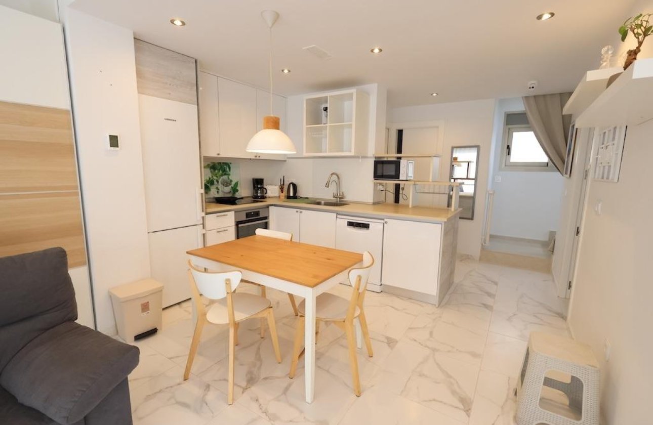 Herverkoop - Villa -
Orihuela Costa - Costa Blanca