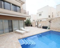 Herverkoop - Villa -
Orihuela Costa - Costa Blanca
