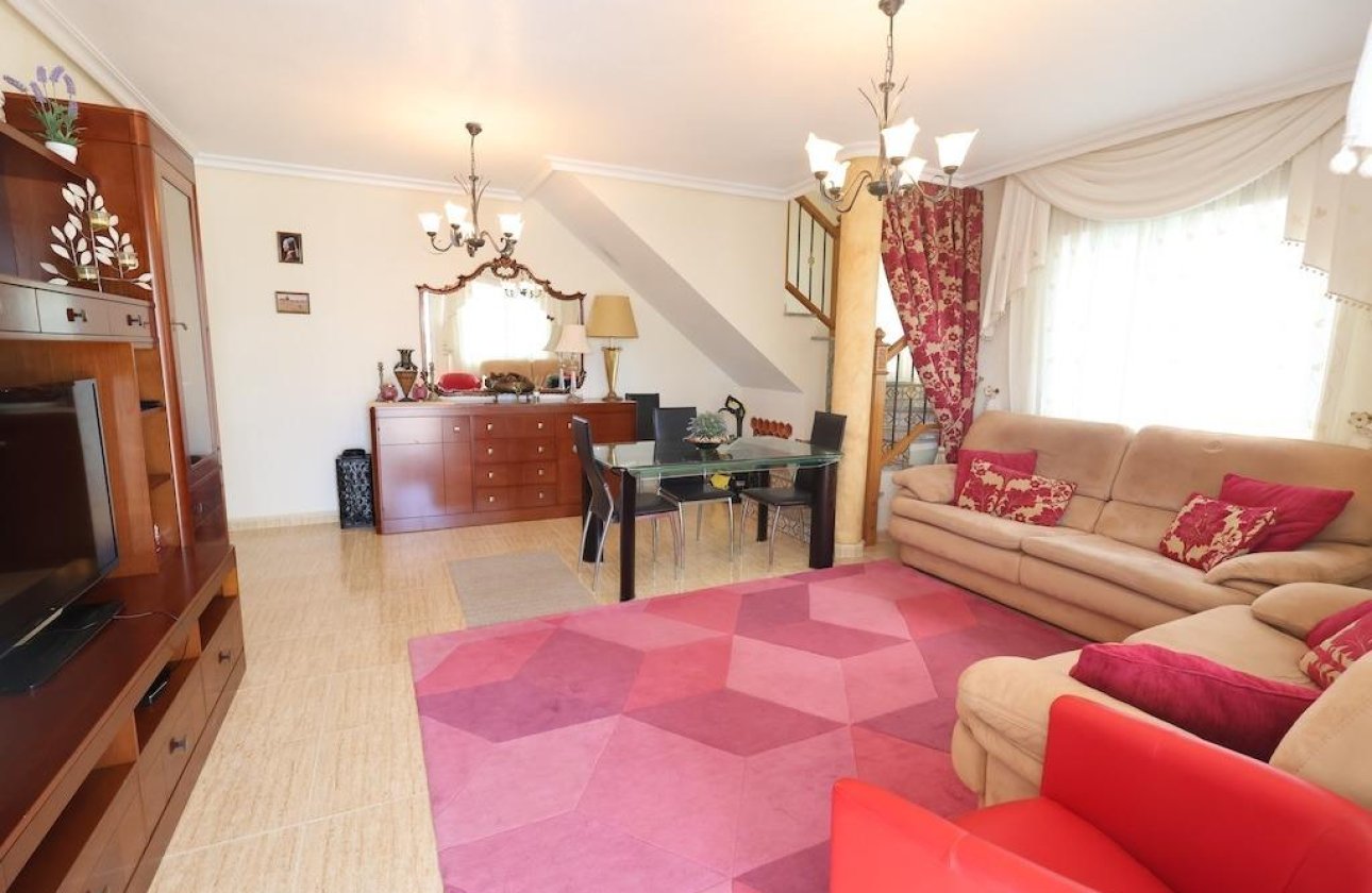 Herverkoop - Villa -
Orihuela Costa - Costa Blanca