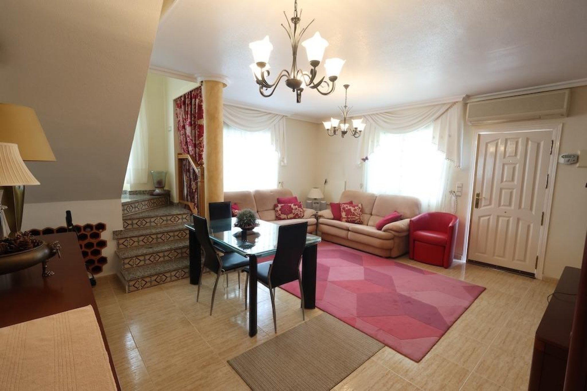 Herverkoop - Villa -
Orihuela Costa - Costa Blanca