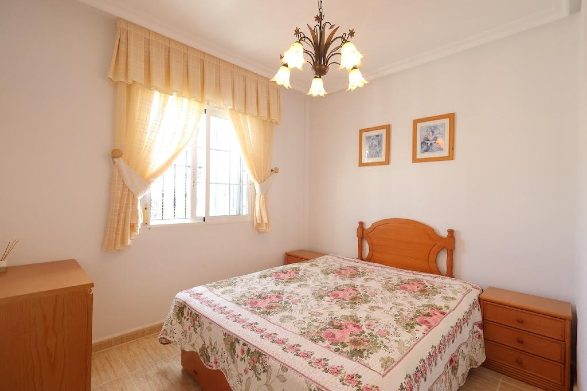 Herverkoop - Villa -
Orihuela Costa - Costa Blanca