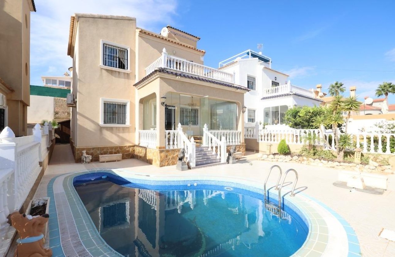 Herverkoop - Villa -
Orihuela Costa - Costa Blanca