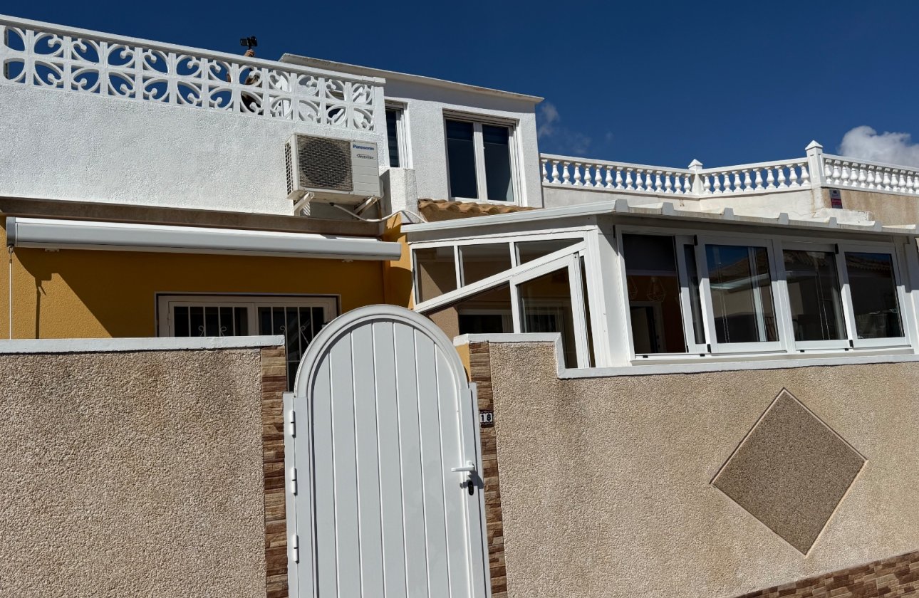 Herverkoop - Villa -
Orihuela Costa - Costa Blanca