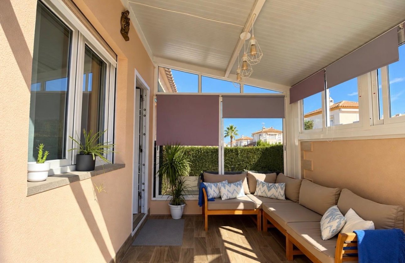 Herverkoop - Villa -
Orihuela Costa - Costa Blanca