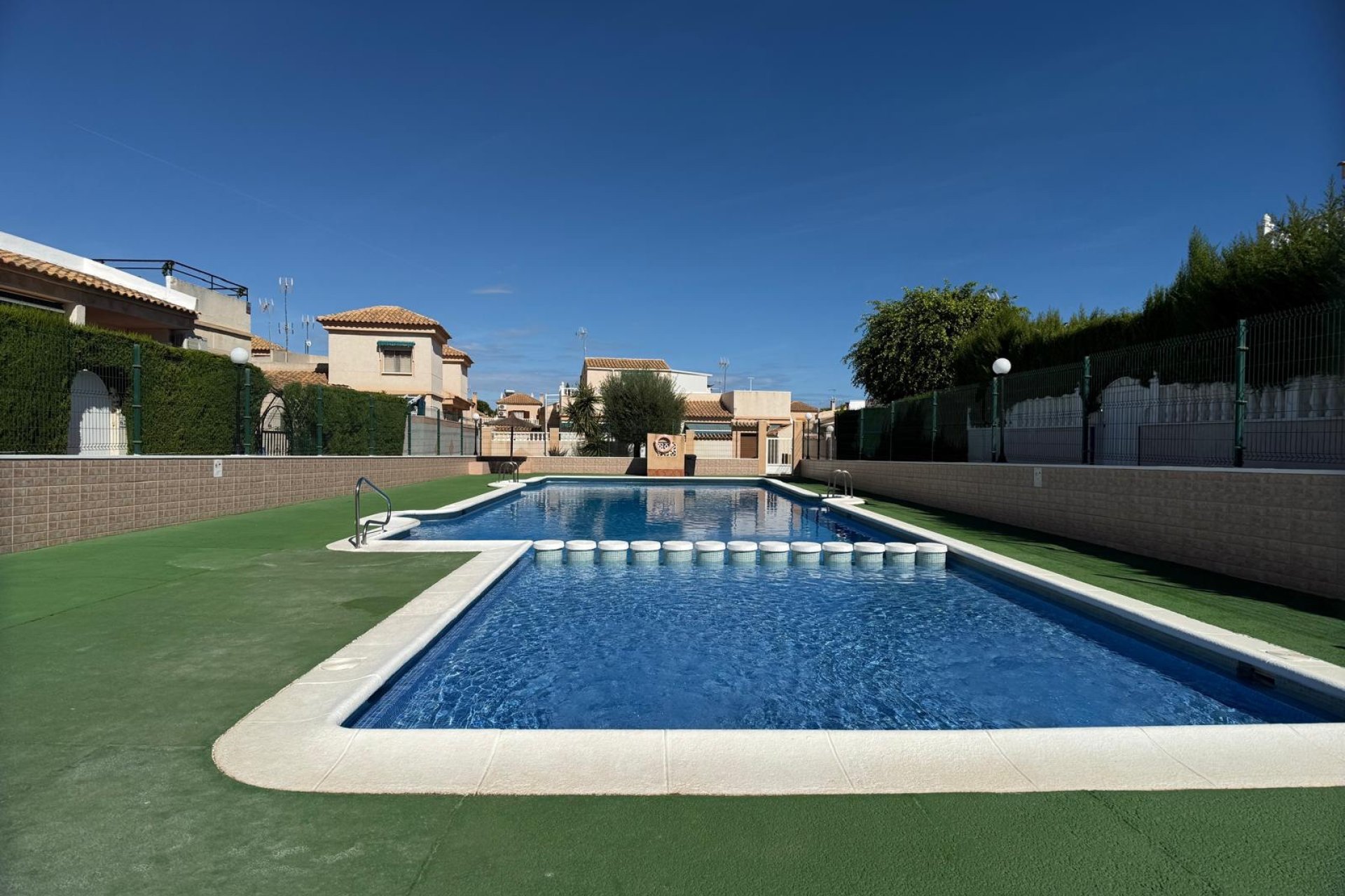 Herverkoop - Villa -
Orihuela Costa - Costa Blanca